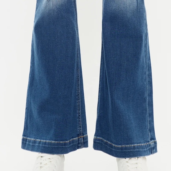 Kancan Dixie Ultra High Rise Flare Jeans (Petite) - Picture 14 of 14